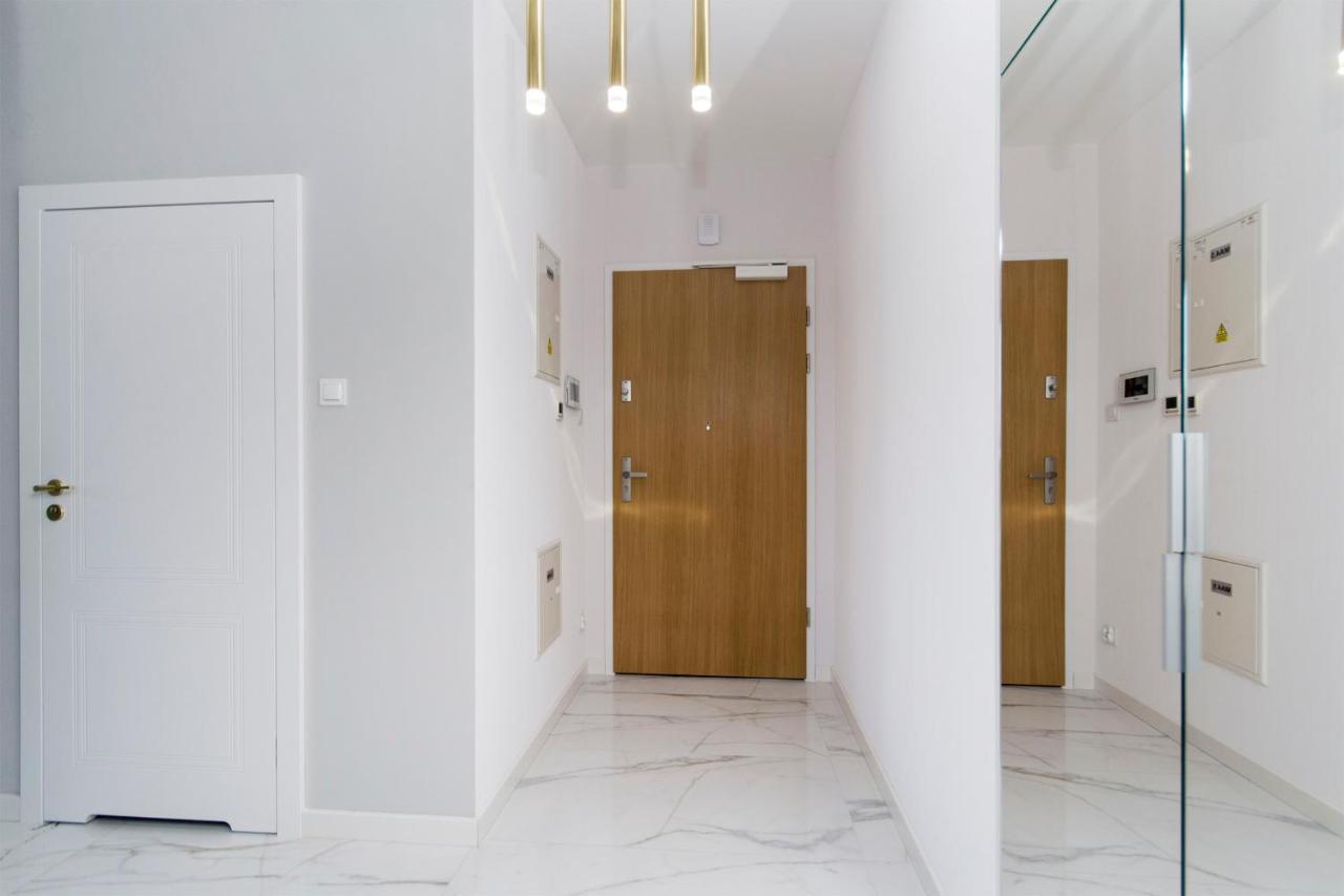 Yacht Park Rentyear Apartments Gdynia Bagian luar foto