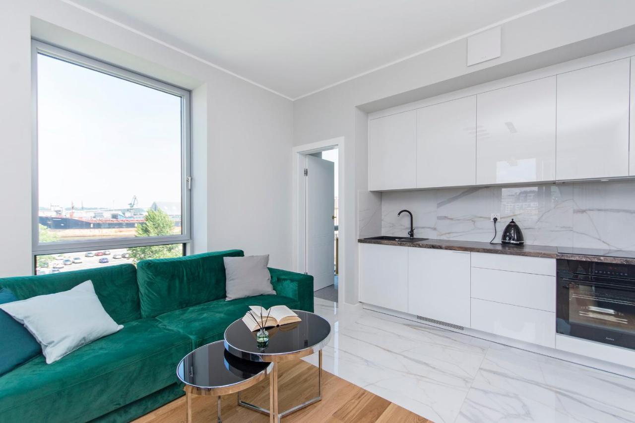 Yacht Park Rentyear Apartments Gdynia Bagian luar foto